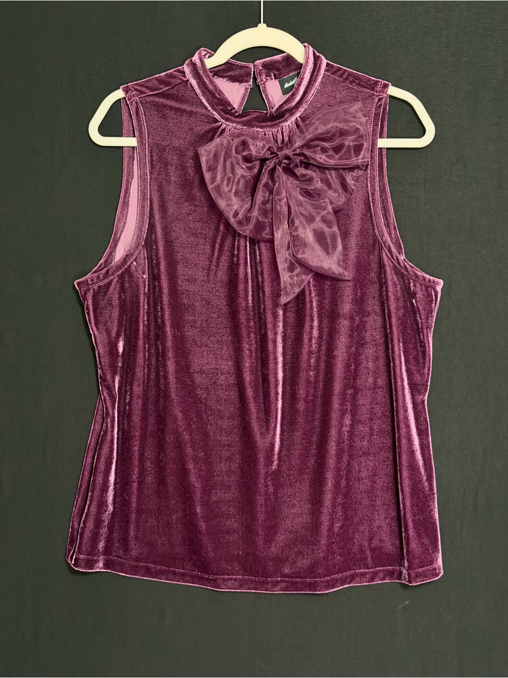 Elizabeth H Large Velvet removable Bow-Front Sleeveless Tank - Plum coquette